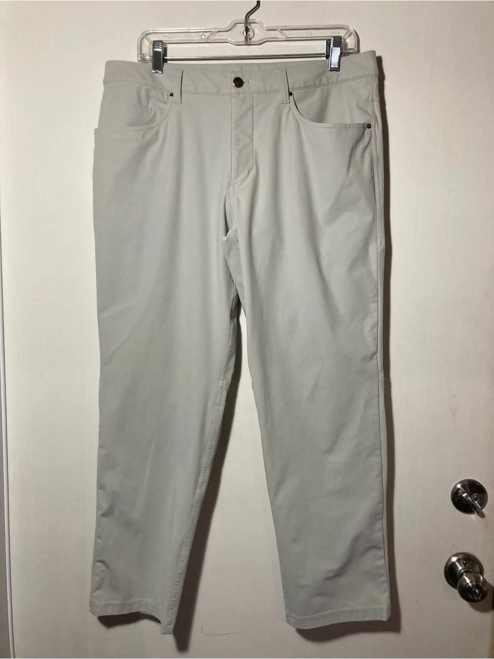 Lululemon Men’s ABC Classic Fit Pant Silverdrop Color Size 34X285 Pockets